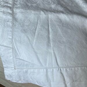 Tables cloth, 100% cotton, 50”x 68”